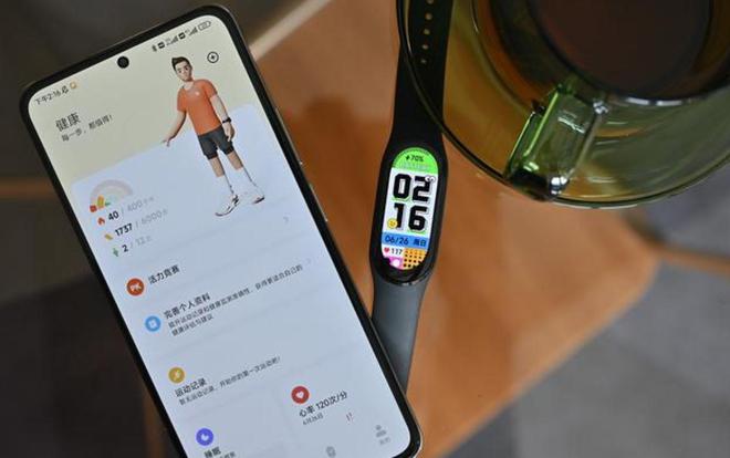 华为领衔最多不超300块！这三款智能手环带血氧检测功能(图3)