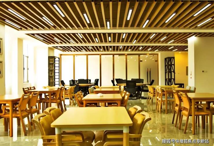 小康之家养老长阳镇养老照料中心价格解读电线(图2)