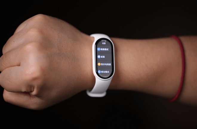 小米手环10体验：十年新里程 重新定义智能手环标准(图8)