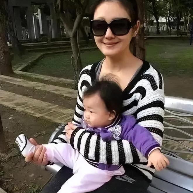 大S遗产被洗劫？蔡康永一句话引发关注张律师揭示真相。(图14)